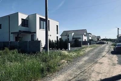 Teren de 710 mp, în Calea Urseni