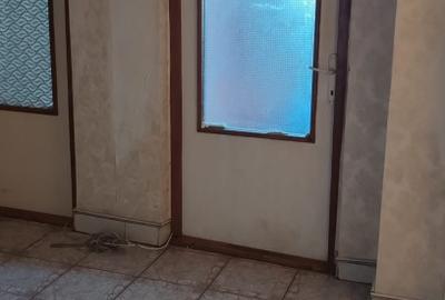 Apartament decomandat cu 3 camere, etaj 7/8, Vaslui zona Traian - 7
