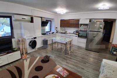 Apartament cu 3 camere semidecomandat, mobilat în Păcurari
