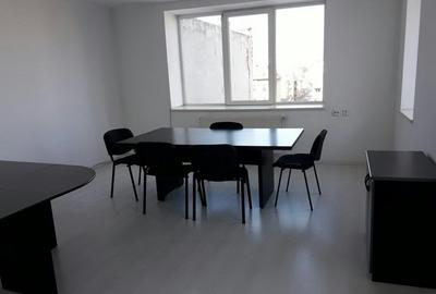 Birou 49 mp pozitionat ultracentral - 1