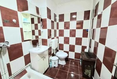 Apartament cu 4 camere semidecomandat în Berceni - 3