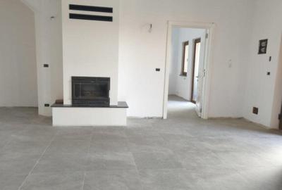 Casa finisata, teren 2500mp, Marginea - 1