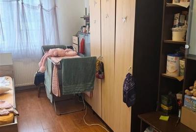 Garsoniera Etaj Intermediar zona Buziasului - 4