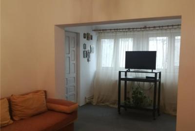 Casă individuală cu 4 camere cu Canalizare în Rahova - 2