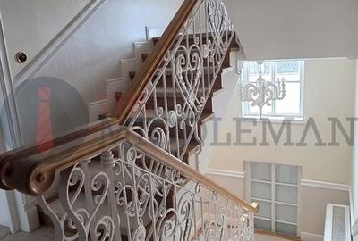 Casă individuală cu 12 camere cu Canalizare în Ferme - 55