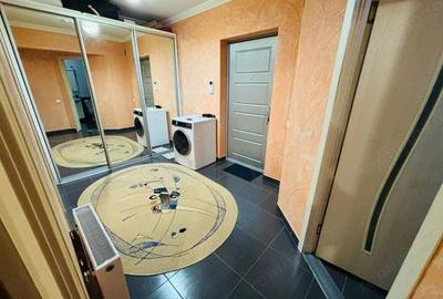 Ofer spre inchiriere garsoniera in vitan cu centrala proprie - 1