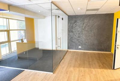 Spațiu comercial, de 58 mp, în Central - 1