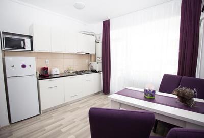 Apartament cu 2 camere decomandat, mobilat în Mamaia