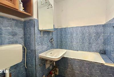 Garsonieră semidecomandată în Decebal - 2