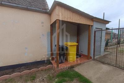 Casă cu 6 camere cu Canalizare în Roșia - 1