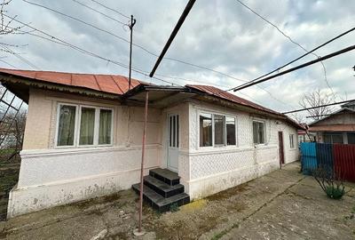 Casă cu 4 camere cu Teren 520 Mp în Strejnicu - 2