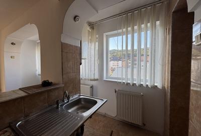 Apartament de 3 camere eficient compartimentat, in centrul orasului Moinesti - 5