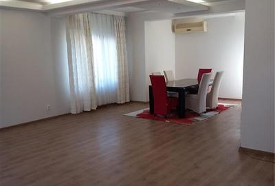 Casă individuală cu 6 camere cu Canalizare în Pipera - 12