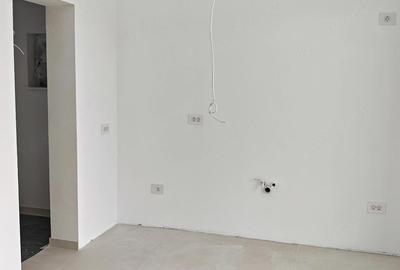 Casă cu Teren 275 Mp în Central