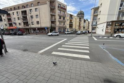 Spațiu comercial, de 12 mp, în Ultracentral - 1