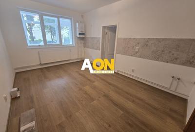 Apartament cu 3 camere decomandat în Cetate