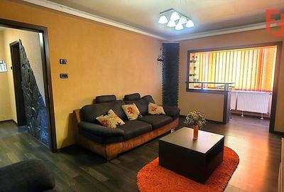 Apartament cu 3 camere decomandat, mobilat în Aradul Nou