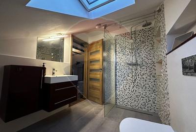 Casă cu 8 camere cu Teren 374 Mp în Gruia - 14