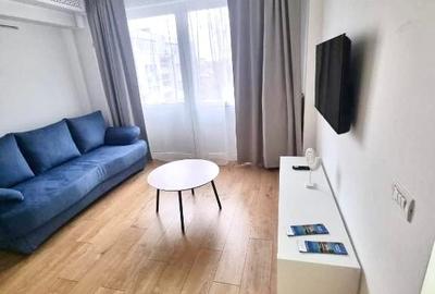 Apartament cu 2 camere semidecomandat, mobilat în Romană