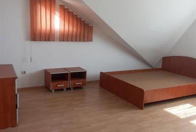 Apartament 3 camere  in Ploiesti, zona centrala - 4