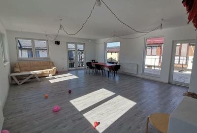 Vand vila spatioasa de locuit spatiu comercial in Bragadiru - 2