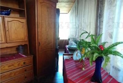 Casă cu 5 camere cu Teren 571 Mp în Slănic - 4