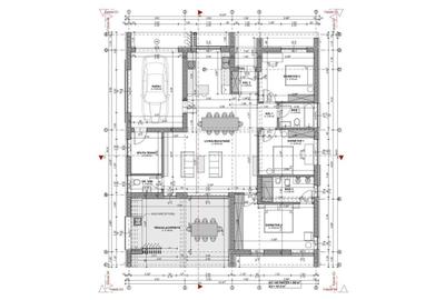 Casă cu 4 camere cu Teren 593 Mp în Central - 2