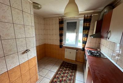 Apartament 3 camere, decomandat, an constructie 1976, etaj 4 din 4 - 9
