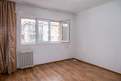 Apartament cu 2 camere decomandat în Rahova - 1