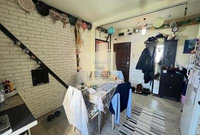 Apartament cu 3 camere decomandat, mobilat în Vasile Aaron - 9