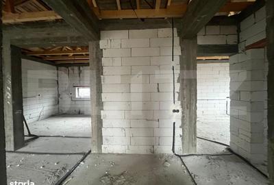 Casă cu 3 camere cu Teren 450 Mp în Malu Mare - 8