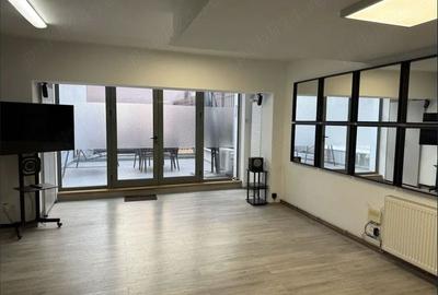 Birou, de 85 mp, în Unirii - 2