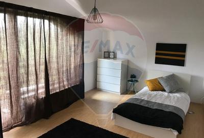 Casă cu 6 camere cu Teren 572 Mp în Central - 26