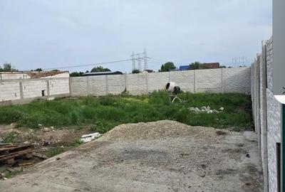 Teren de 320 mp, în Postăvari