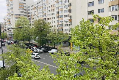 Apartament cu 3 camere semidecomandat, mobilat în Dorobanți