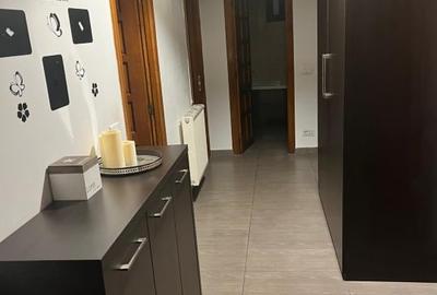 Apartament cu 3 camere decomandat, mobilat în Central - 2
