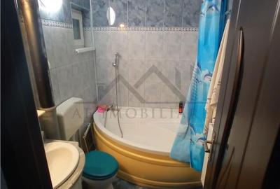 Apartament cu 4 camere, mobilat în Podu Roș - 17