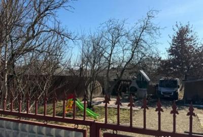 Casă cu 2 camere cu Teren 1100 Mp în Horodnic - 11