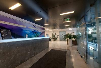 Birou, de 6,000 mp, în P-ța Victoriei - 1