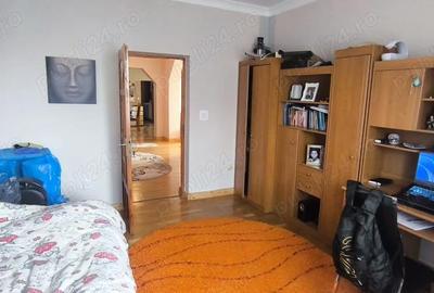 Casă cu 4 camere cu Teren 2000 Mp în Orosia - 9