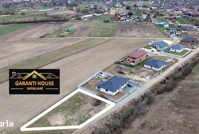 Teren de 858 mp, în Coltău - 3