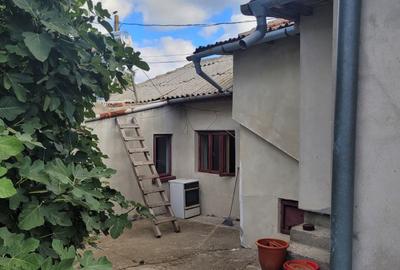 Techirghiol - casa parter cu teren 455 mp Techirghiol - casa parter cu teren 455 mp - 4