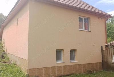 Vand casa ?i teren la poale de munte - 10