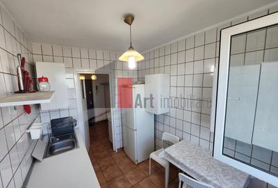 Apartament cu 2 camere semidecomandat, mobilat în Bucureștii Noi
