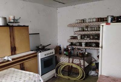 Casă cu 5 camere în Osica de Jos - 4