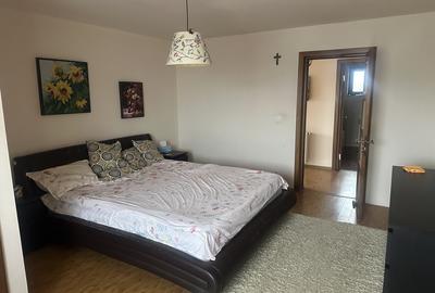 Casă cu Teren 740 Mp în Central - 1