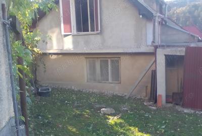 Casă cu 4 camere cu Teren 417 Mp în Schei - 9