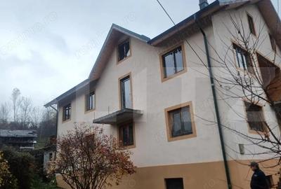 Casa spa?ioasa ideala pentru re?edin?a , casa de vacan?a sau pensiune - 2