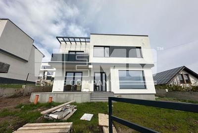 Casă cu 4 camere cu Teren 400 Mp în Bulai - 2