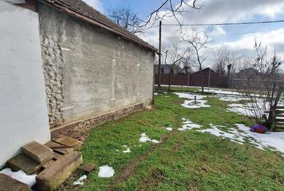 Casă cu 3 camere cu Teren 2420 Mp în Central - 15